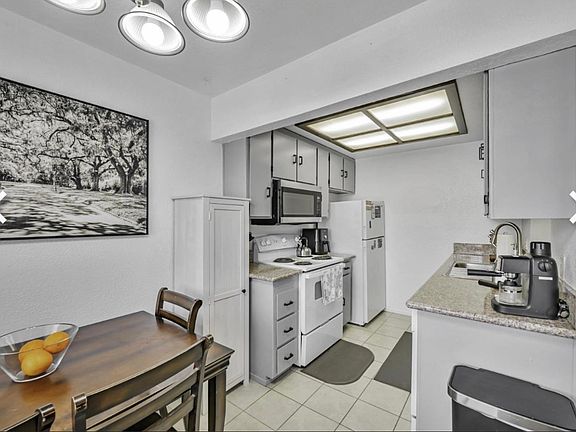 3rd image of 6412 Benning St APT 4