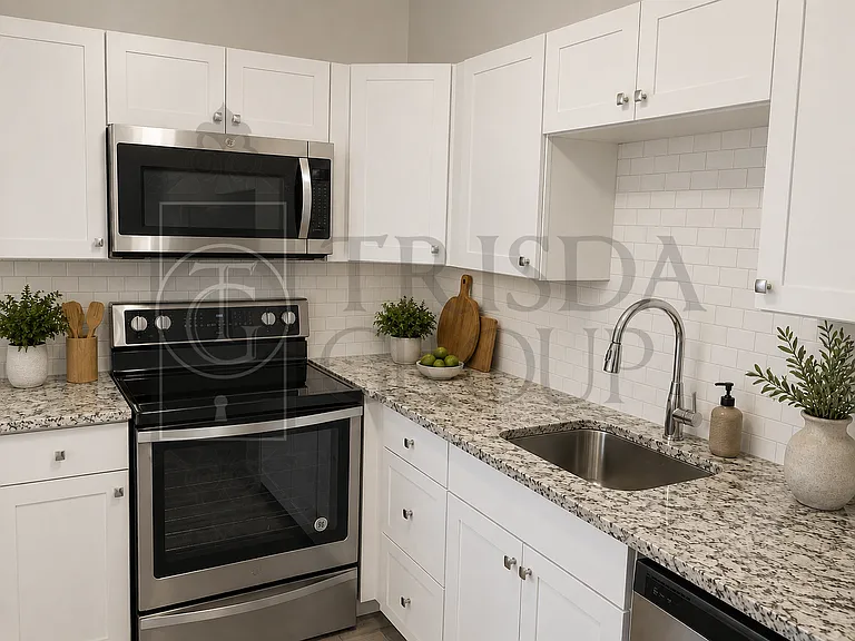 Available Oct 1st Renovated Mt Lebanon 1 Bedroom / 1 Bath Apt+ w/Garage, In Unit Laundry, HW Floo... — Photo 3