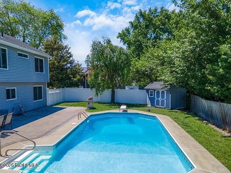 960 Green Hill Blvd — Photo 40
