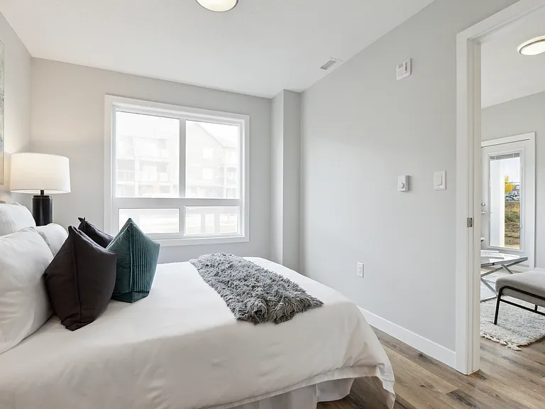 1673 Huron Rd — Photo 47