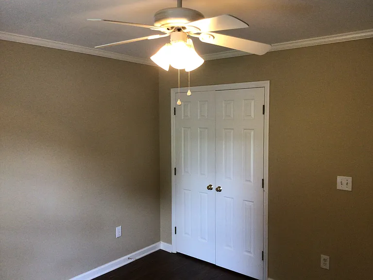 1321 Kenwood St — Photo 12