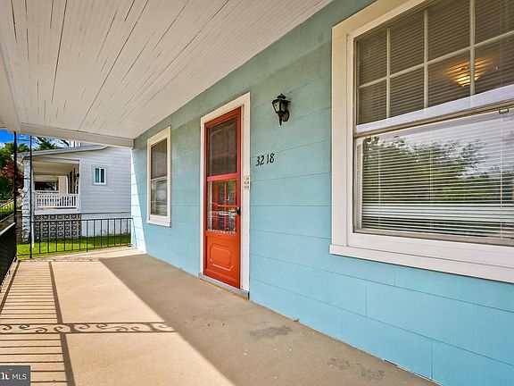 3rd image of 3218 Evergreen Ave