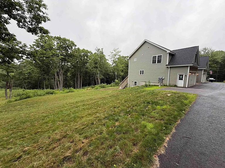13A Cedar Ridge Dr — Photo 10