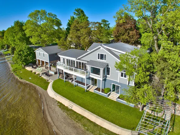 700 Lake Dr, Coldwater, MI 49036