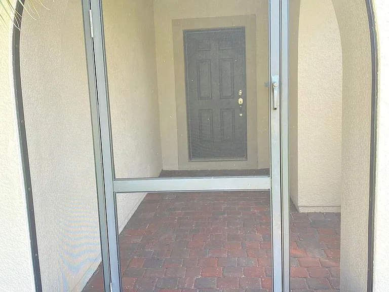 2751 Rialto Ct — Photo 9