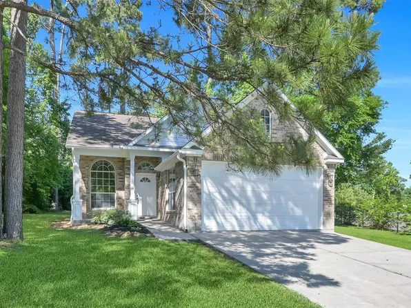 101 Snug Harbor Dr, Montgomery, TX 77356