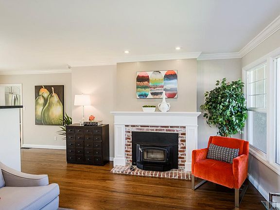 5th image of 3039 Fernwood St