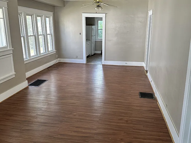 2114 High St — Photo 5