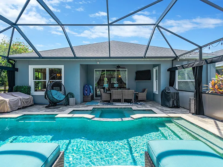 6420 Seasound Dr — Photo 32