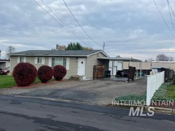 3131 4th St #D, Lewiston, ID 83501