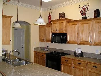 4th image of 200 Barksdale Dr
