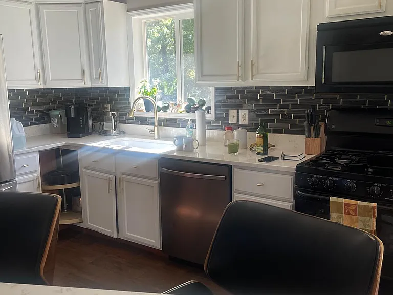 122 Mountain View Rd — Photo 7