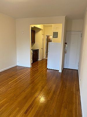 2nd image of 335 E 86th St #5C