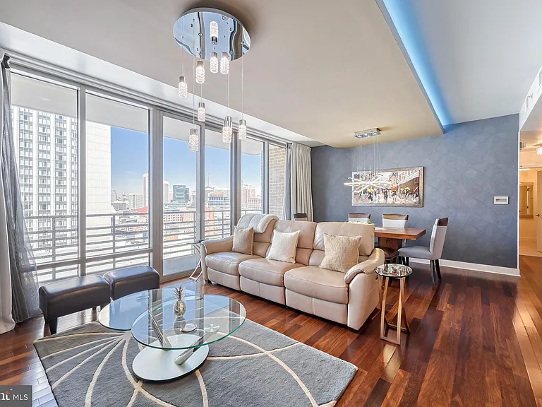 675 President St #1501 — Photo 2