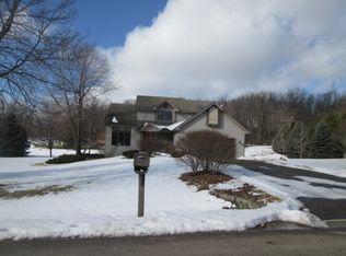 1520 Huron Dr, Spring Grove, IL 60081