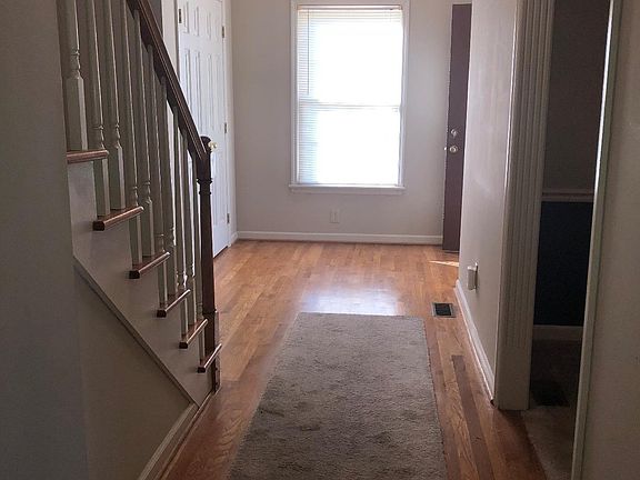 2nd image of 109 Olive Ct