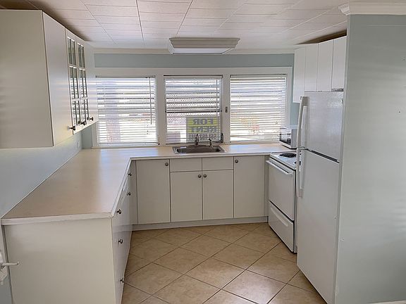2nd image of 4851 W Gandy Blvd Lot B3l33