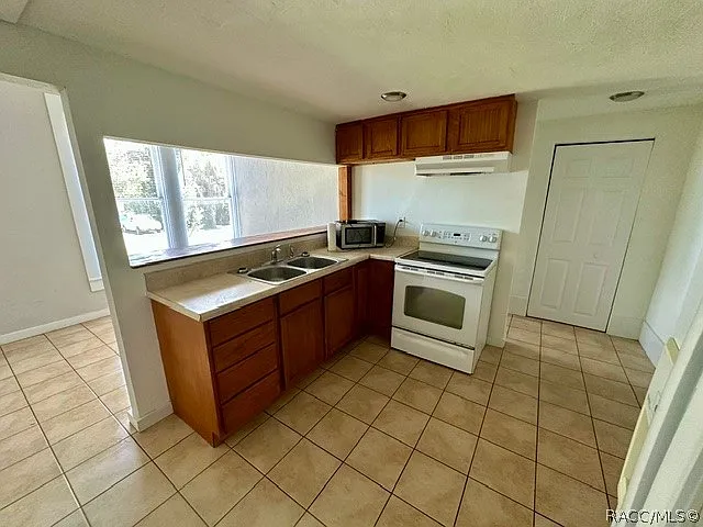 304 N Osceola Ave — Photo 3