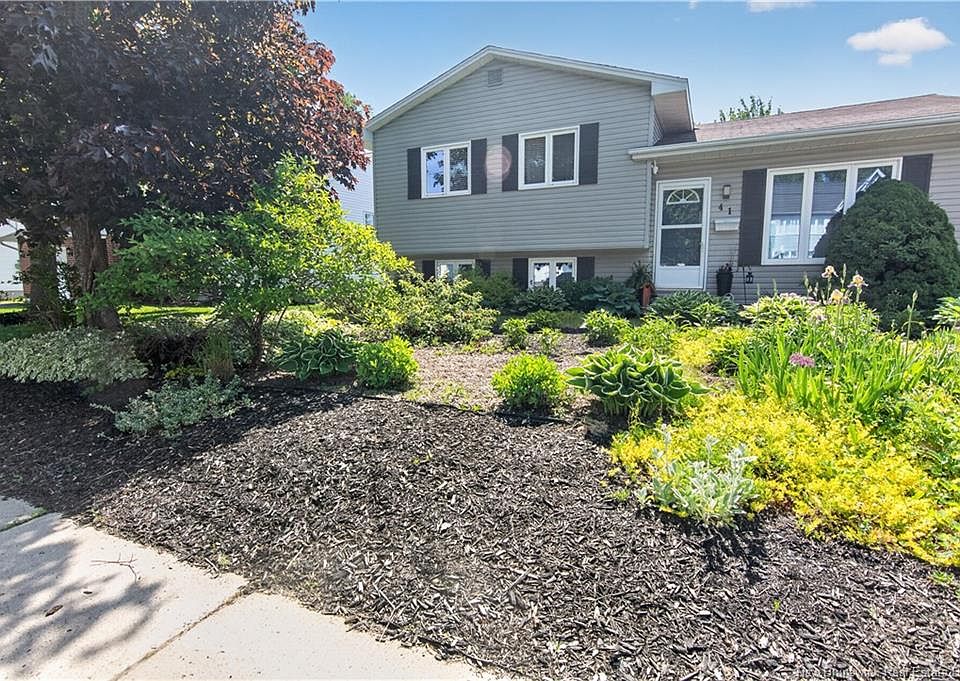 1st image of 41 Rockmaple Dr