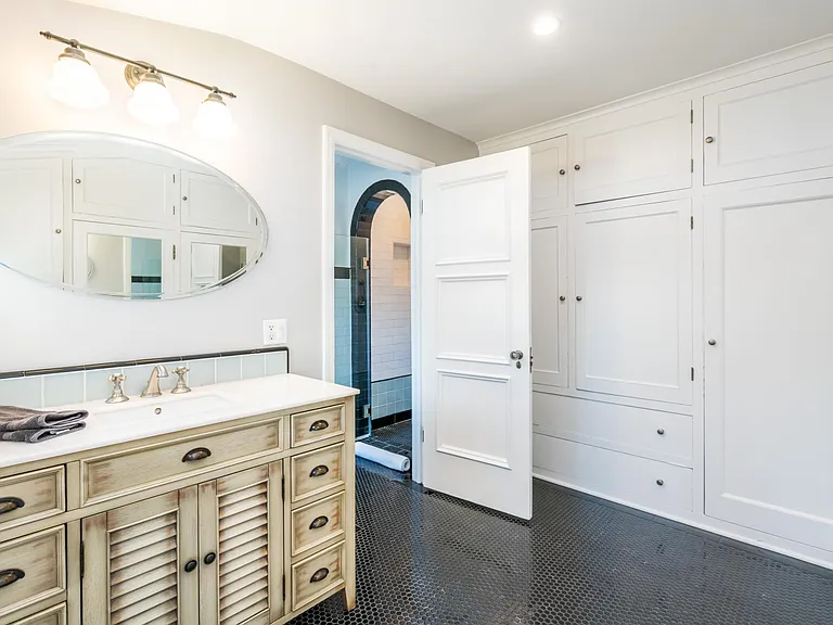 150 Fern Dr — Photo 17