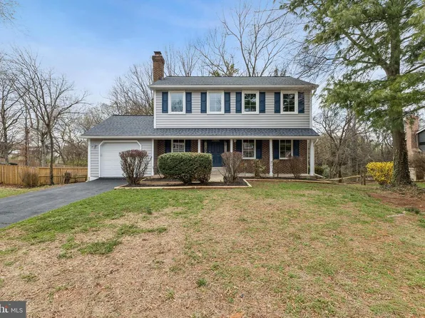 8928 Rolling Rd, Manassas, VA 20110