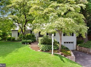 2542 N Vermont St, Arlington, VA 22207