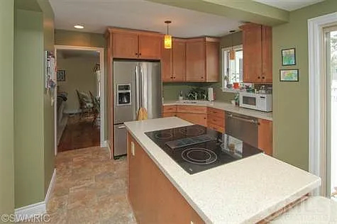 1120 Perry St photo 1