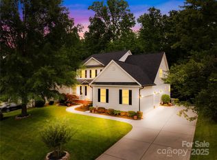 136 Pink Orchard Dr, Mooresville, NC 28115