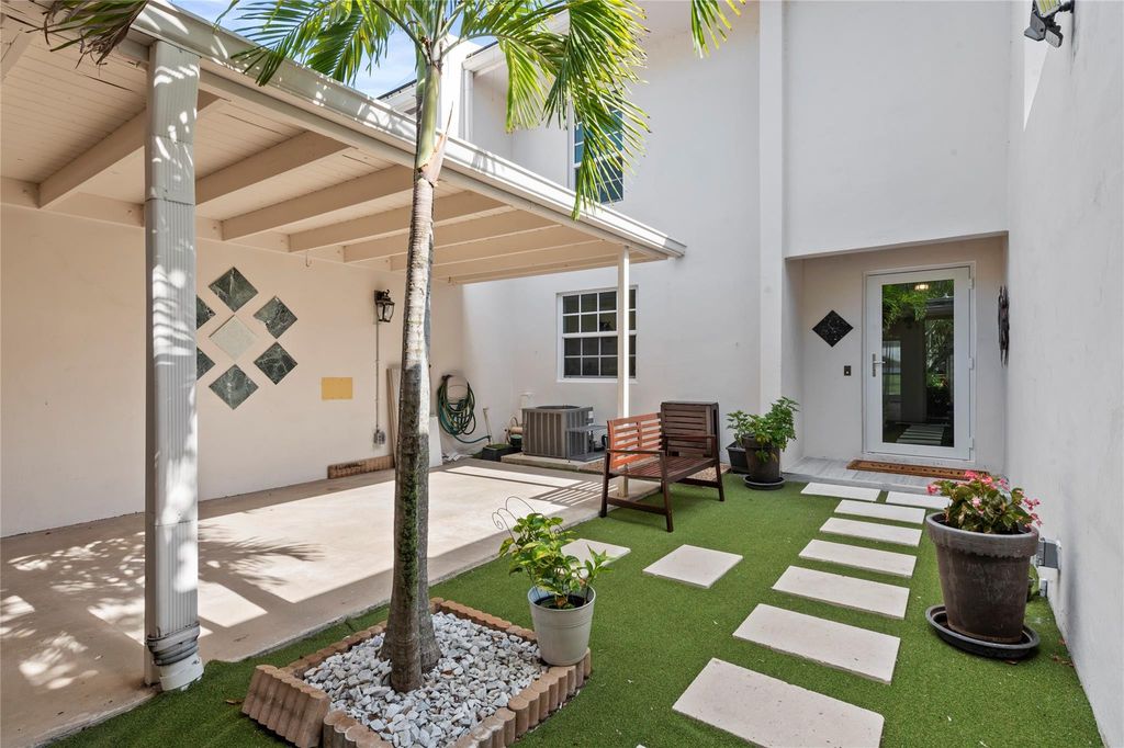 3063 N PALM AIRE Drive #3063, Pompano Beach