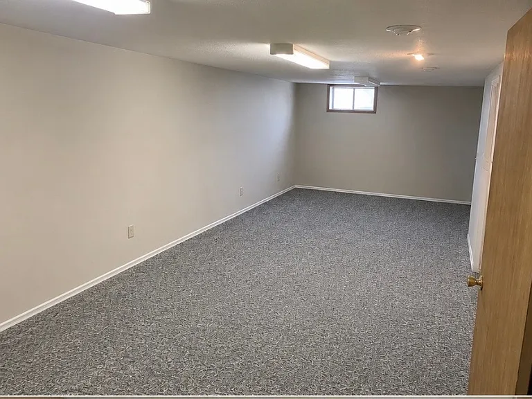 103 W Reckitt St — Photo 9