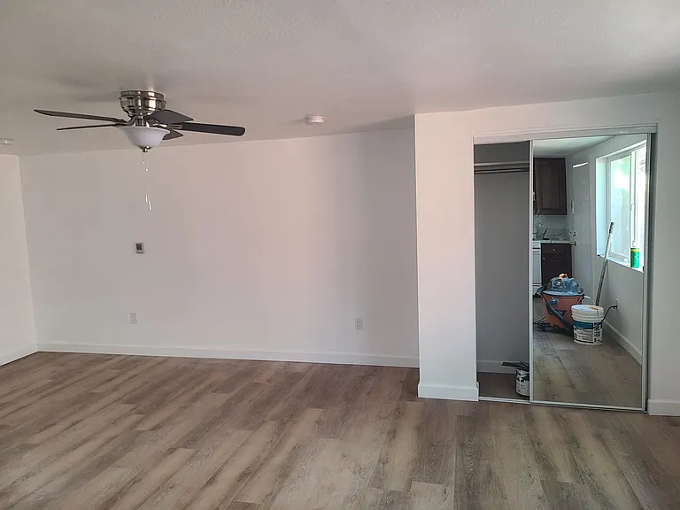3539 E 8th St #1/2 — Photo 6