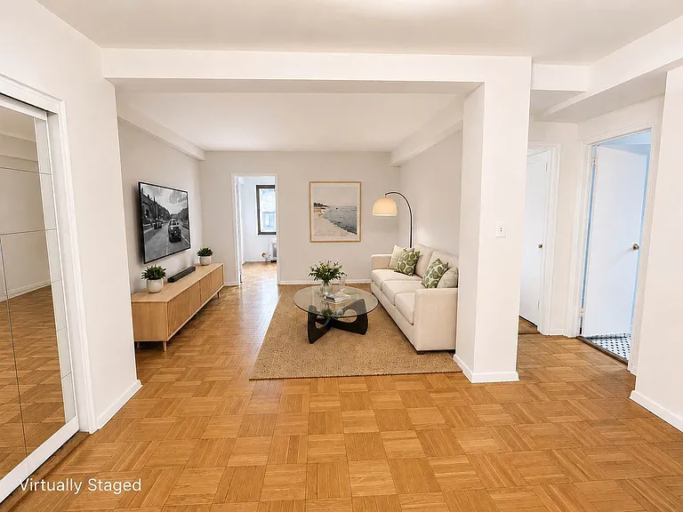 225 E 46th St #8C — Photo 3