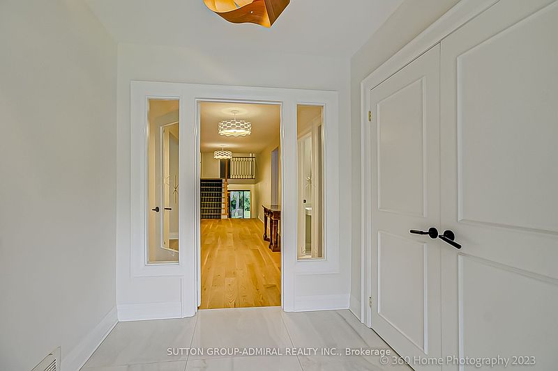 Toronto House for rent - 3 Bedrooms — photo 2