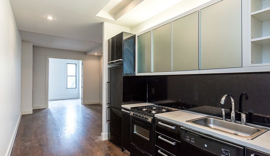 1st image of 179 Maujer St #2G