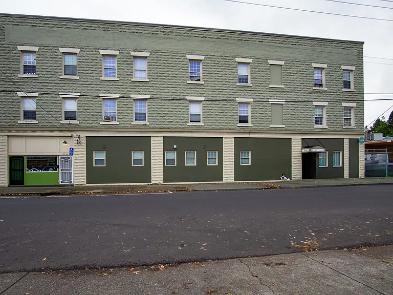 2044 N Kilpatrick St #313 — Photo 17