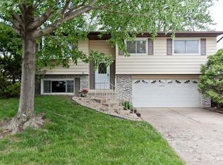 2905 5th St, Marion, IA 52302