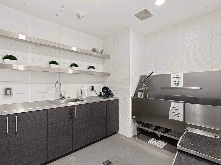 1321 Seneca St #1608 — Photo 26