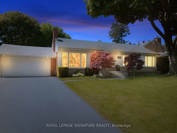 1570 Park Royale Blvd, Mississauga, ON L5E 2Z4