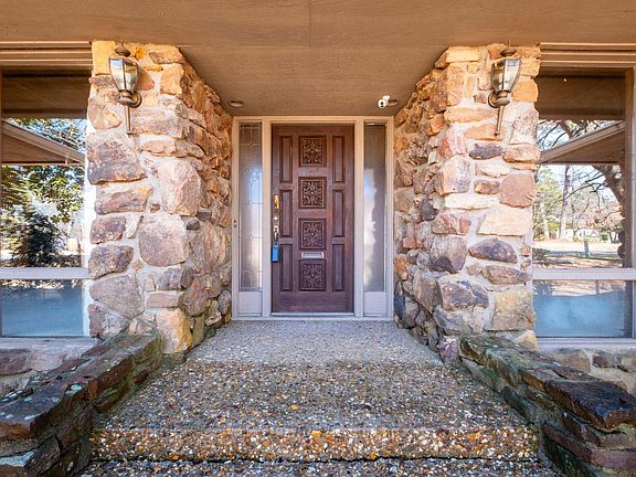 2nd image of 91 Pebble Beach Dr