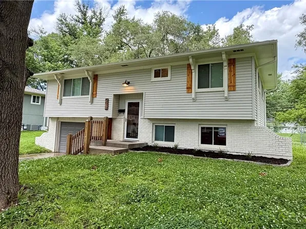 5012 Powell Ave, Kansas City, KS 66106