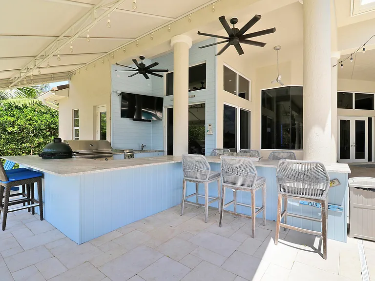 18808 SE Windward Island Ln — Photo 63