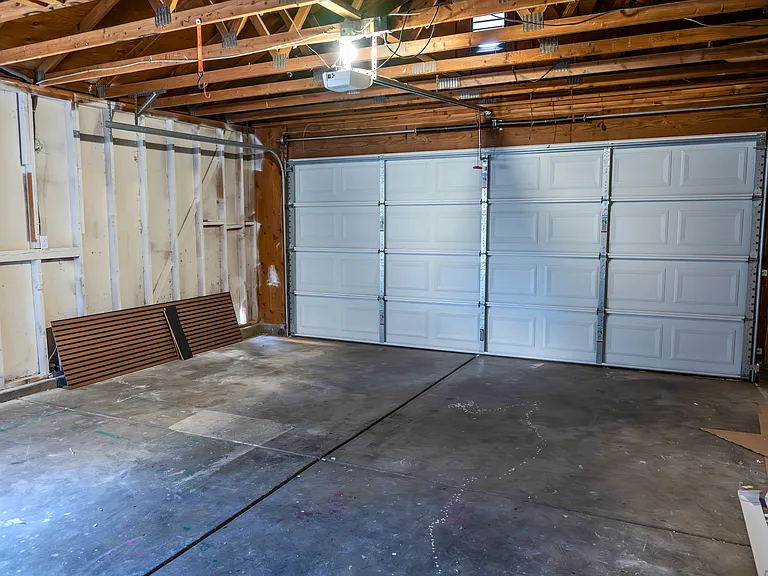 7804 Sparkle Ave — Photo 33
