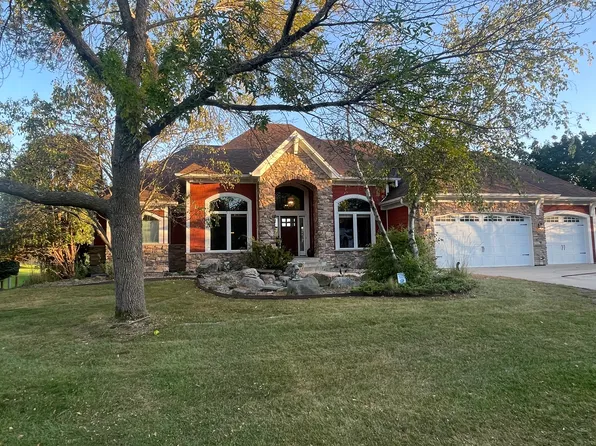 7201 Howard Ln, Eden Prairie, MN 55346