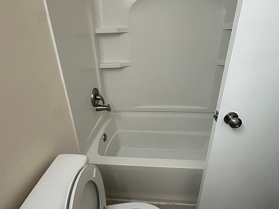 3rd image of 510 Marsh Duck Way
