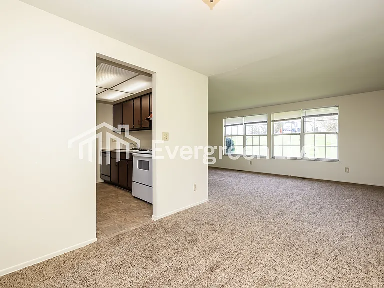5917 Troy Villa Blvd — Photo 5