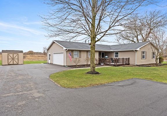 2nd image of 11046 W Scott Rd