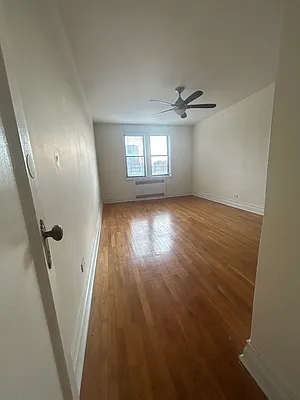 Rented by Alex Tembelis, LREB | media 8