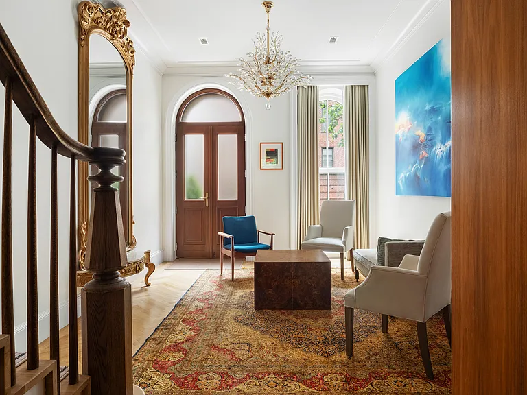 225 E 48th St #TOWNHOUSE — Photo 4