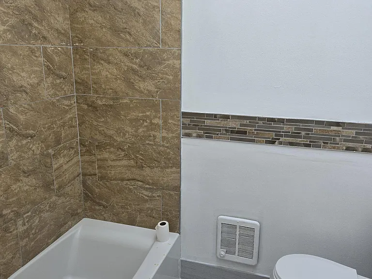 7606 Ogontz Ave #2 — Photo 2