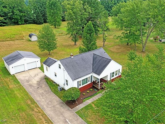2nd image of 2344 Anna Ave NW